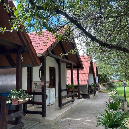 Camping Lukac กูตินา ภายนอก รูปภาพ